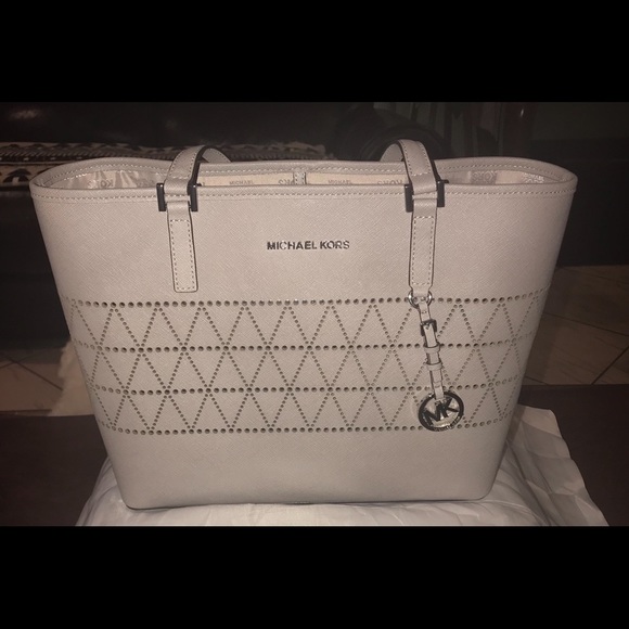 Michael Kors Purse - Picture 2 of 7